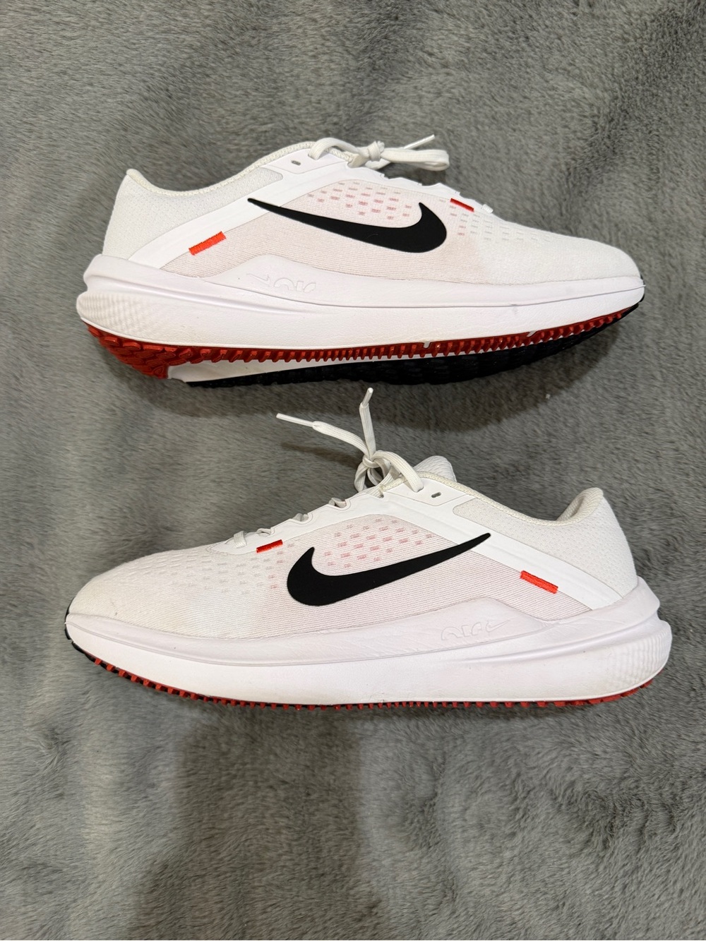 Nike Air Winflo 10 White Black Light Crimson Size 10M DV4022-100 Clean No Box - Picture 2 of 9